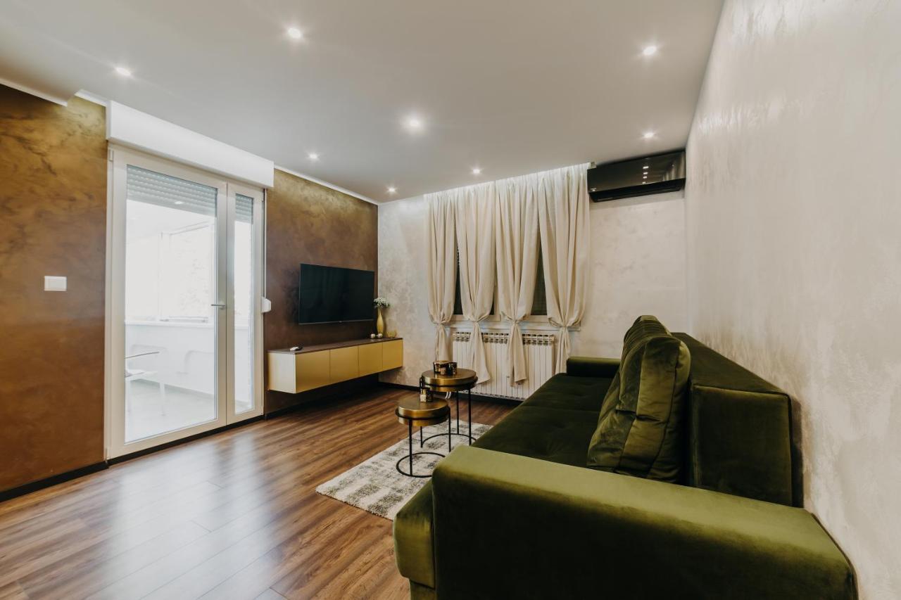 Apartman Stari Toranj ヴコヴァル エクステリア 写真